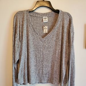 Victoria Secret (PINK) Long Sleeved Sweater Size M